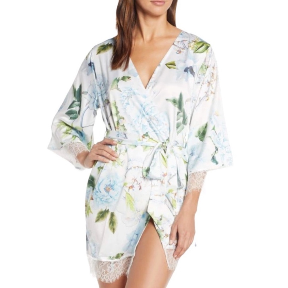 Floral Lace Trim Robe - White and Blue